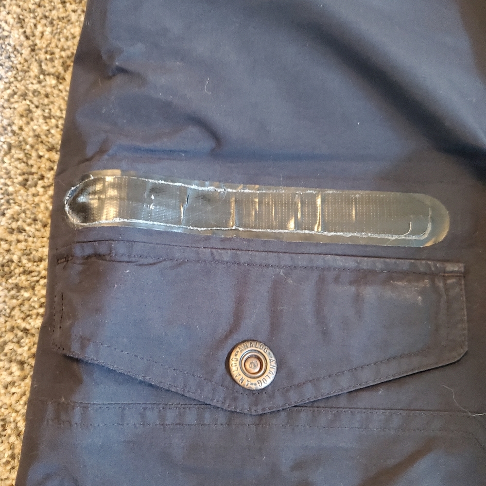 Analog Deploy Gore-Tex Snowboard Pants (Size Larg… - image 4